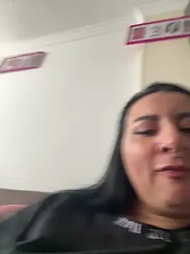 Abril_Luv webcam