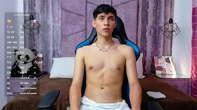 AronTawers webcam