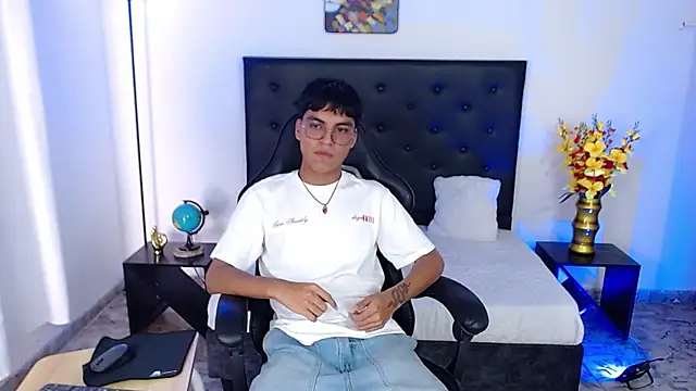 Maecum18 webcam