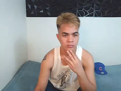 yourmikexxx webcam