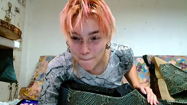 Sophie_Bell webcam