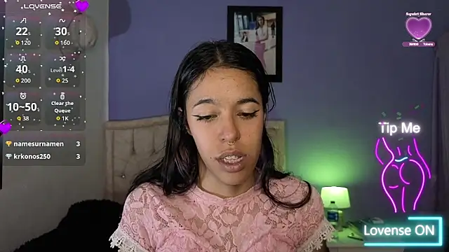 stephania_t webcam
