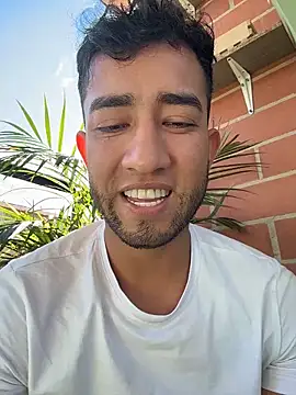 liam_bronw webcam