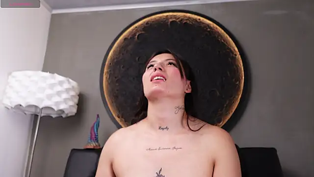 miss_sharlotte18 webcam