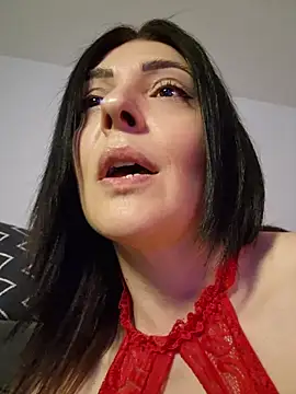 AryaSummersReal webcam