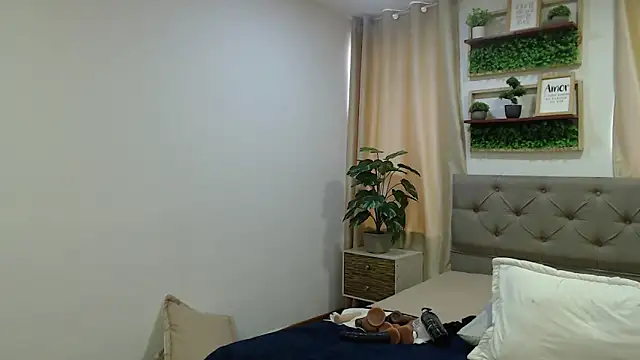 sasi_luna webcam