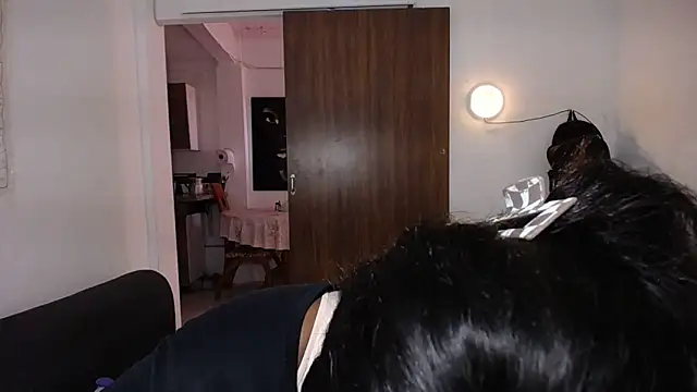 Watch yselahot live on EroticFlix - High definition streams