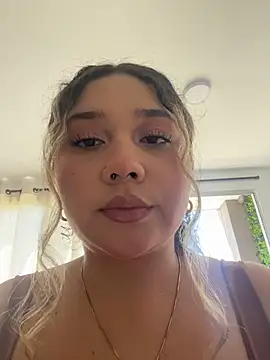 Cherryyquen webcam