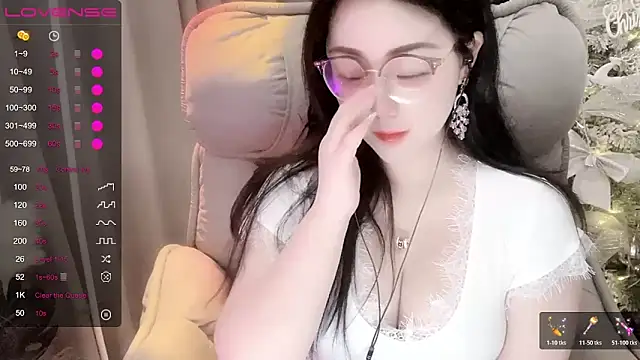 Monica-666888- webcam