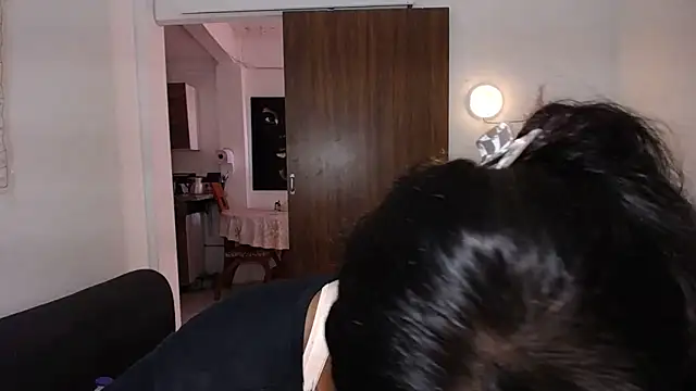 yselahot webcam
