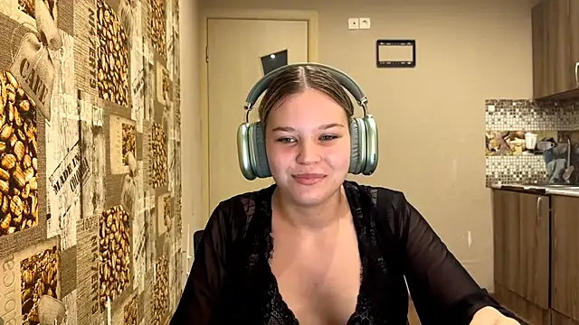 Watch HellyRay live on EroticFlix - High definition streams