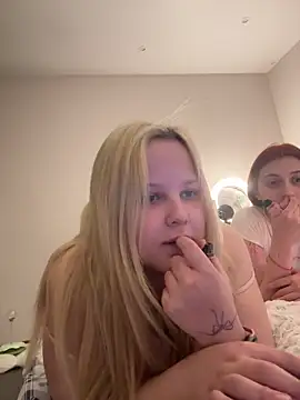 Watch B_Ratz live on EroticFlix - High definition streams