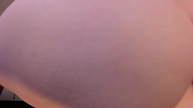 MiaFarrell_ webcam