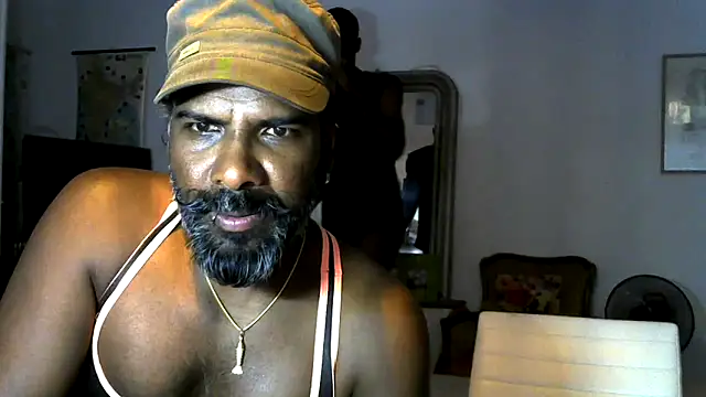 frenchblackc31 webcam