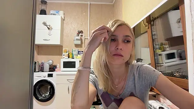 Watch AngelJeni live on EroticFlix - High definition streams