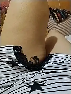 Laty_123 webcam