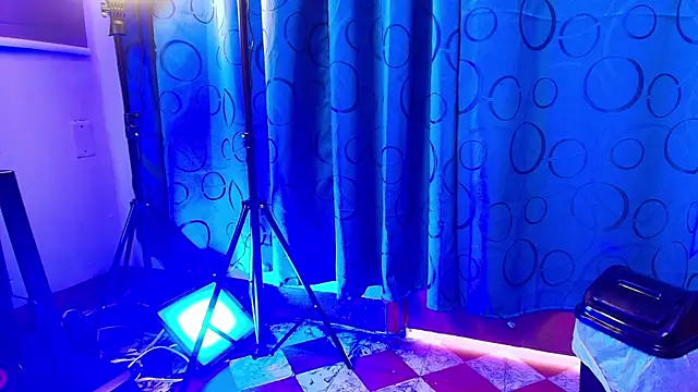 auralis_lux - AURALIS_LUX's free webcam - UK Sex Cams