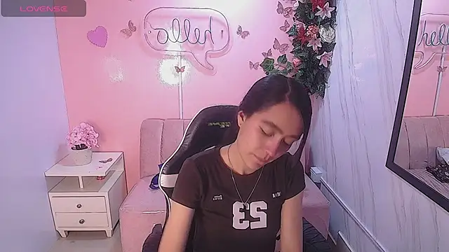 BonnieAmour_ch webcam