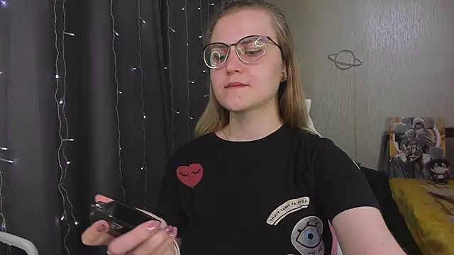 MissBrightShine webcam