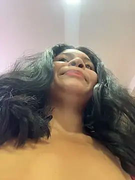Emma_hassani webcam