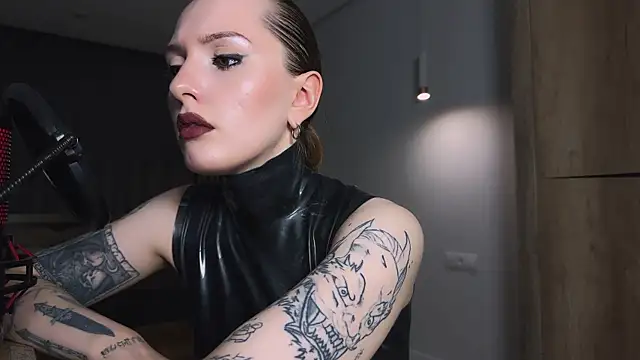 MistressSilvia webcam