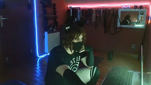 Ginny-the-bdsm-nympho webcam