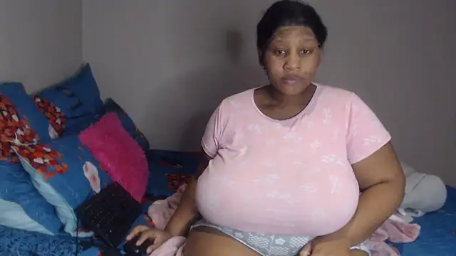 PIXIEBITCHXXX26 webcam