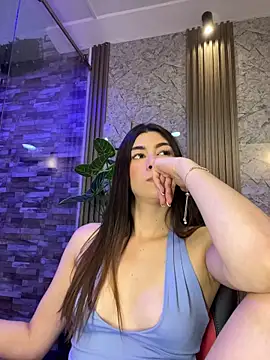 evelyn_hills webcam