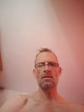CulturedBus909 webcam