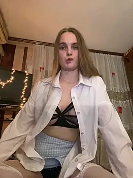 Watch LunaVey live on EroticFlix - High definition streams