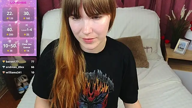 EmilyCuper_ webcam