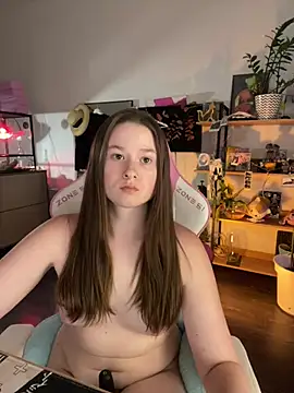 sweetest_pie live cam on StripChat