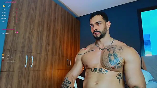 massimo_visconti live cam on StripChat