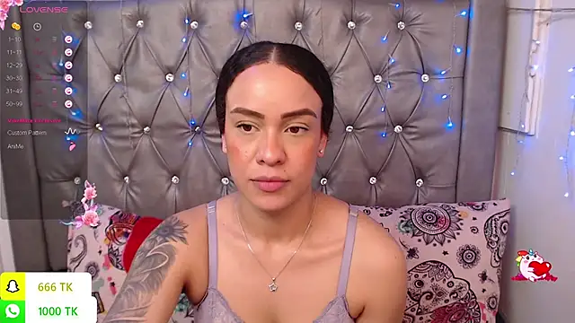 LAILAGUMMY webcam