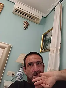 DanTrov79 live cam on StripChat