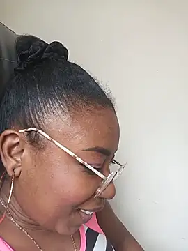 ChanneldelaCroix live cam on StripChat