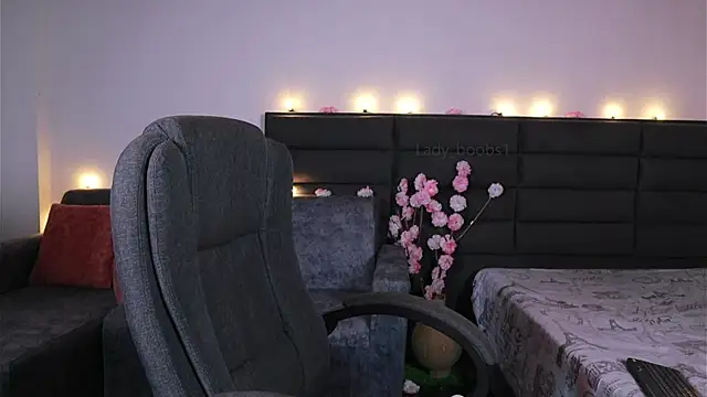 kathieandpovcock1 webcam
