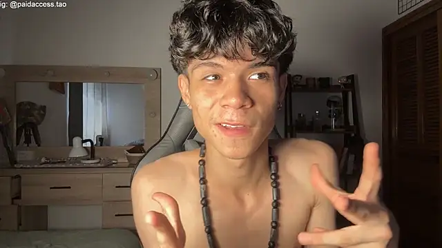 OopsAgain_ webcam