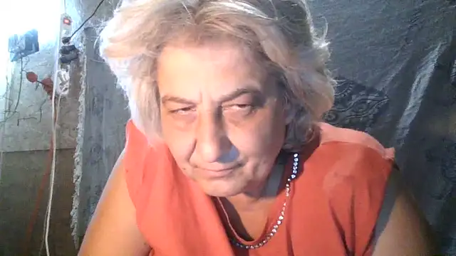 ExquisiteMature webcam