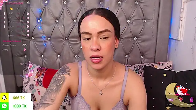 LAILAGUMMY webcam