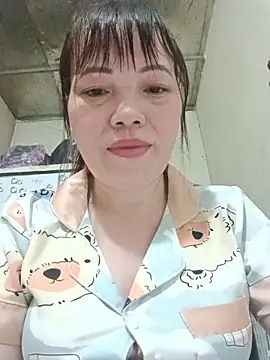 Sana-vn live cam on StripChat