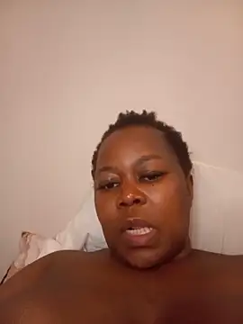 Lahpussy live cam on StripChat