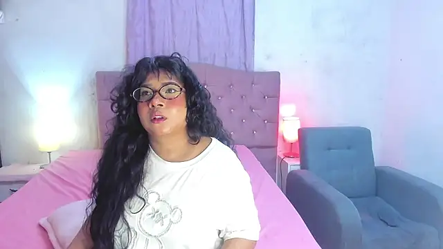 Latinabombsheell webcam