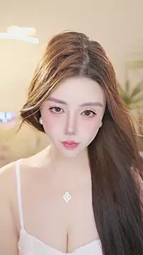 Qiaoqiao__ webcam
