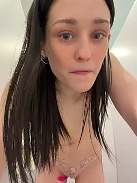 Mia_Mia_M webcam
