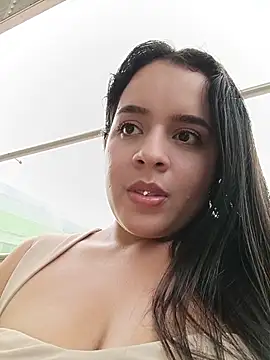 Julieth_hot-69 webcam