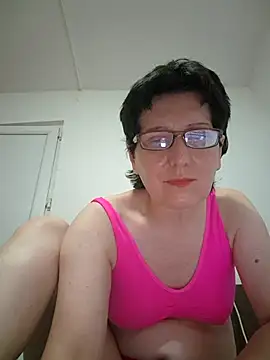 Watch Vera_Elle live on EroticFlix - High definition streams