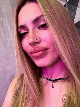 Elizabeth_Tay webcam