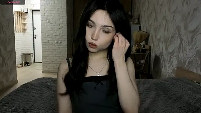 Qwami_Amie webcam
