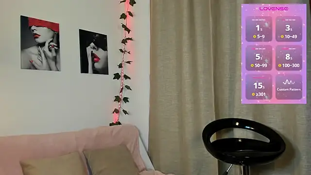 Rebeca_Marchetti webcam